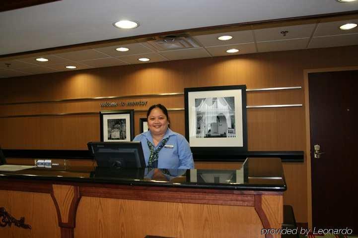 Hampton Inn & Suites Cleveland-Mentor Interior photo